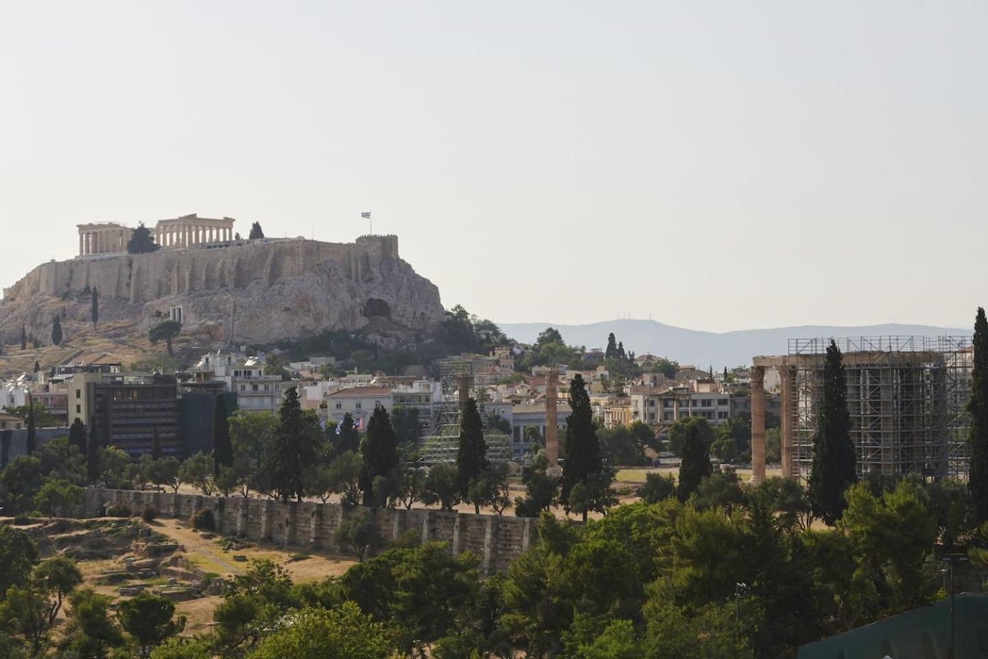 Ma Maison Acropolis Mansion: Penthouse With Rooftop Garden Near Acropolis Apartment *
